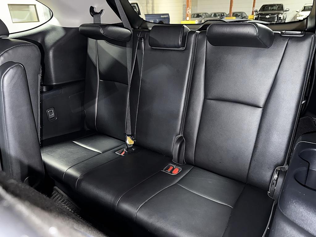 Thumbnail: 2021 Toyota Highlander - 24