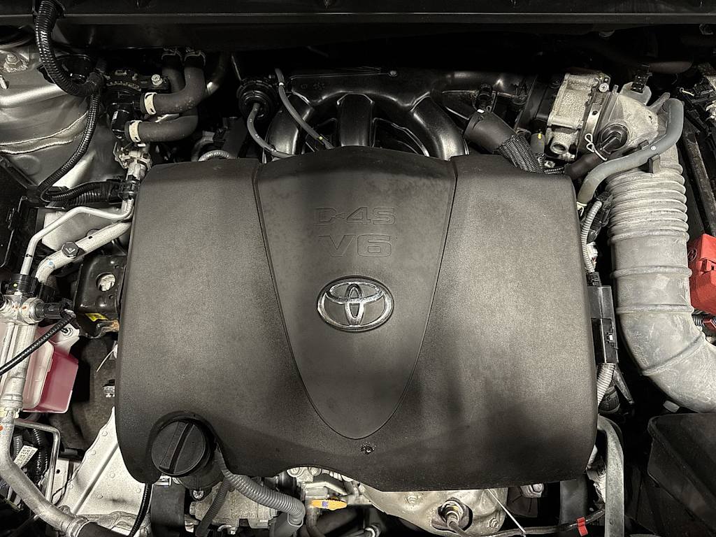 Thumbnail: 2022 Toyota Highlander - 7