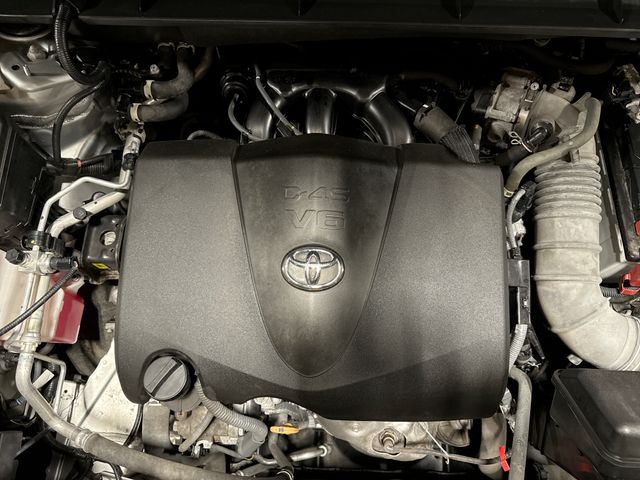 Thumbnail: 2022 Toyota Highlander - 8