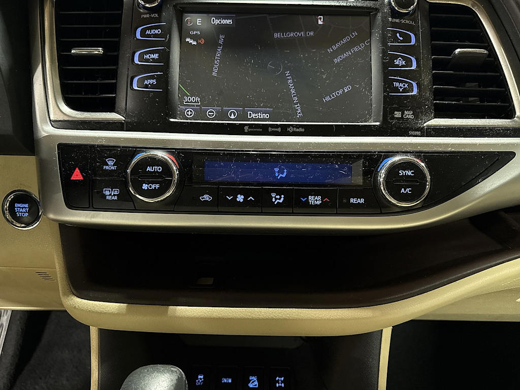 Thumbnail: 2019 Toyota Highlander - 26