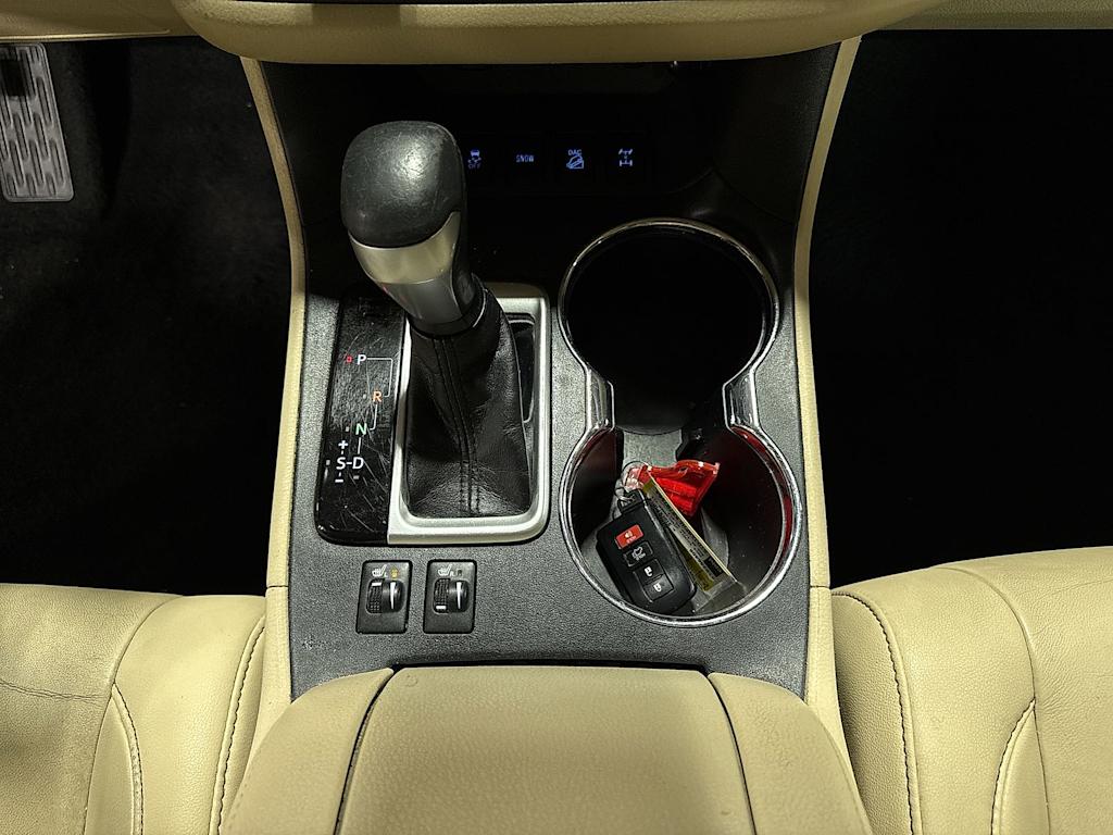 Thumbnail: 2019 Toyota Highlander - 14