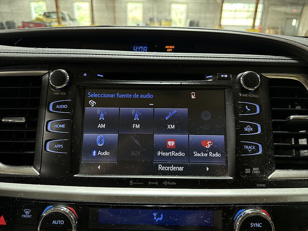 Thumbnail: 2019 Toyota Highlander - 25