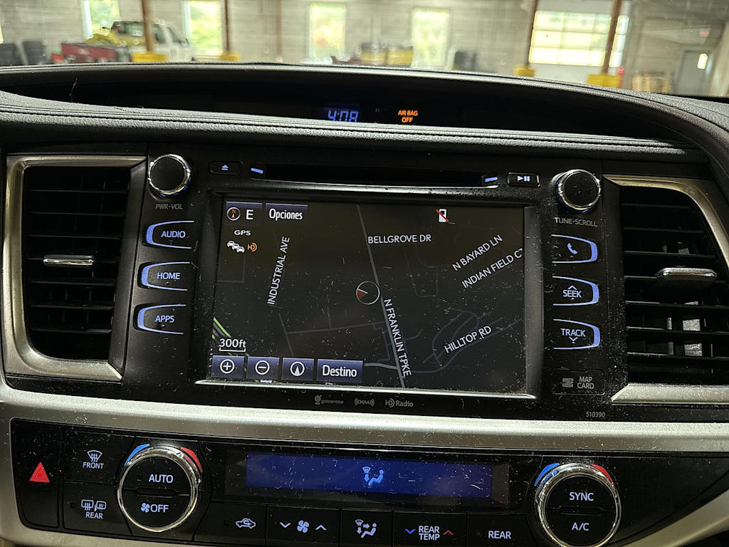 Thumbnail: 2019 Toyota Highlander - 24