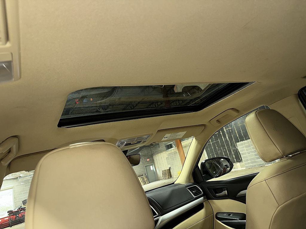 Thumbnail: 2019 Toyota Highlander - 29