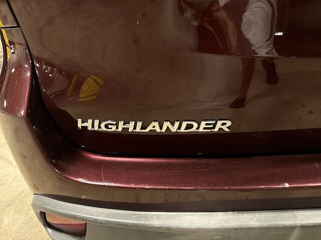 Thumbnail: 2019 Toyota Highlander - 6