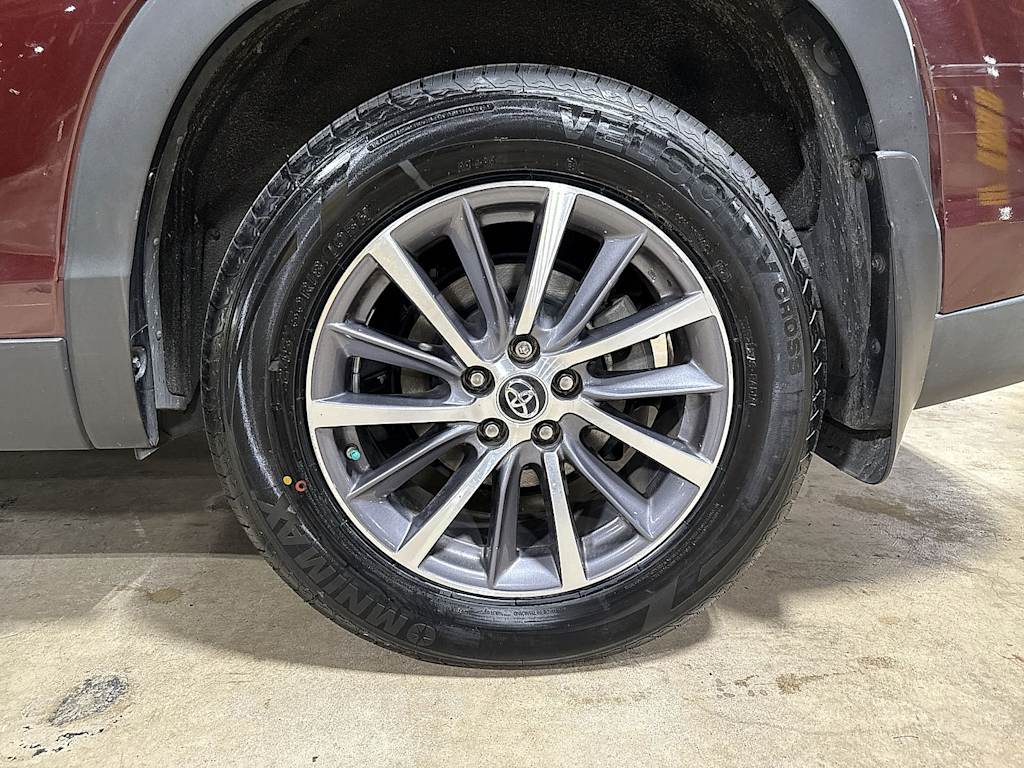 Thumbnail: 2019 Toyota Highlander - 7