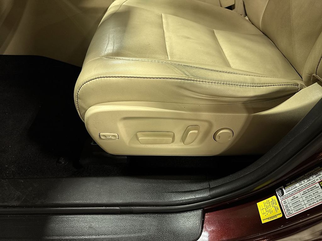 Thumbnail: 2019 Toyota Highlander - 28