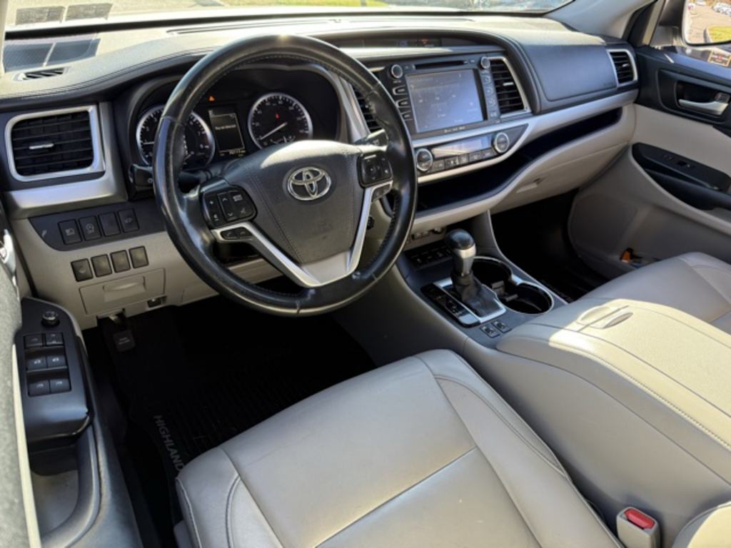 2018 Toyota Highlander XLE 2