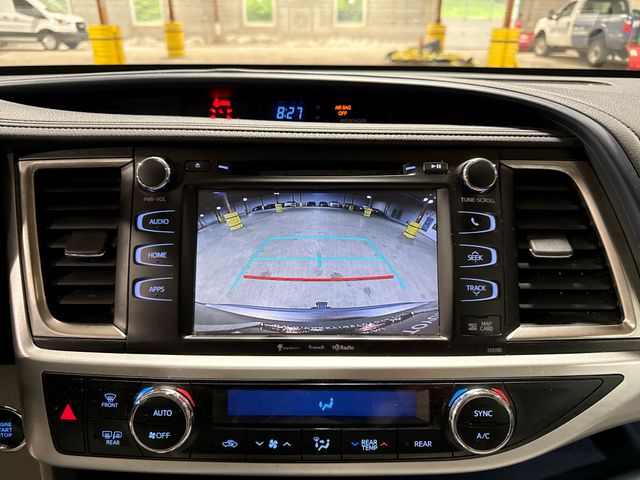 Thumbnail: 2019 Toyota Highlander - 28