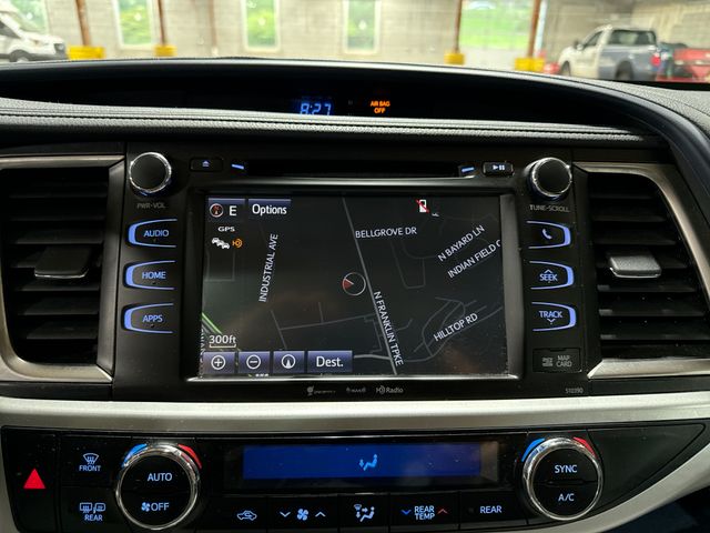 Thumbnail: 2019 Toyota Highlander - 12