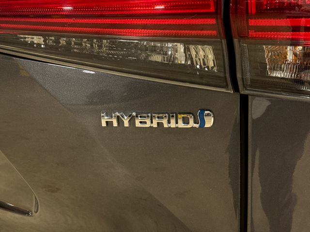 Thumbnail: 2023 Toyota Highlander - 31