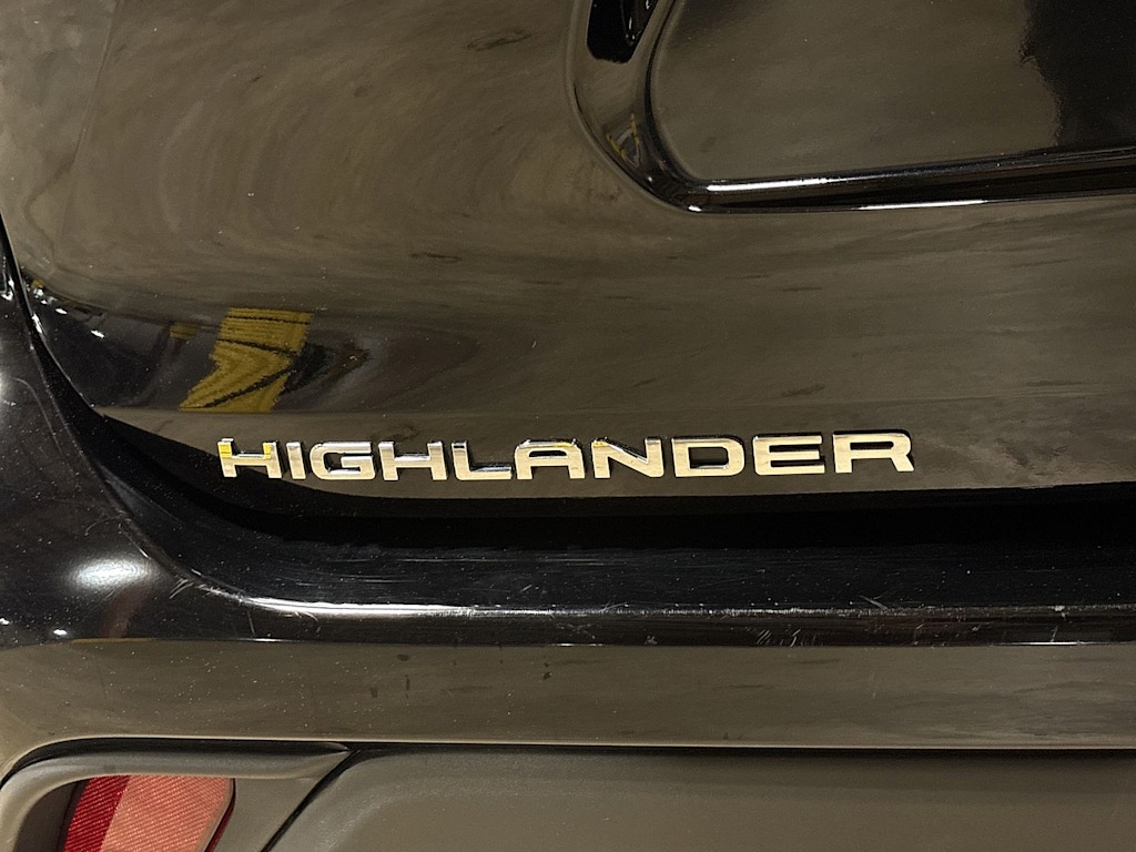 Thumbnail: 2024 Toyota Highlander - 6