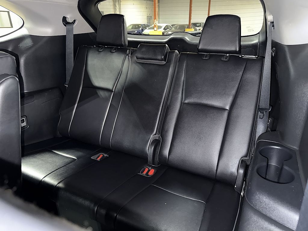 Thumbnail: 2023 Toyota Highlander - 25