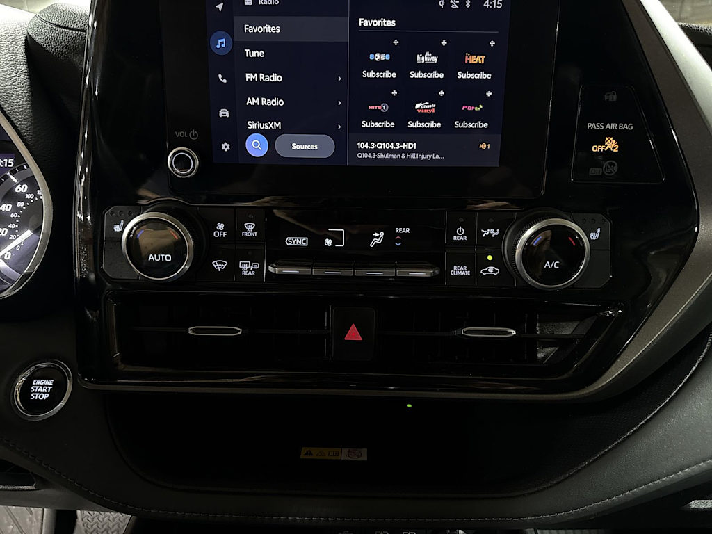 Thumbnail: 2023 Toyota Highlander - 26