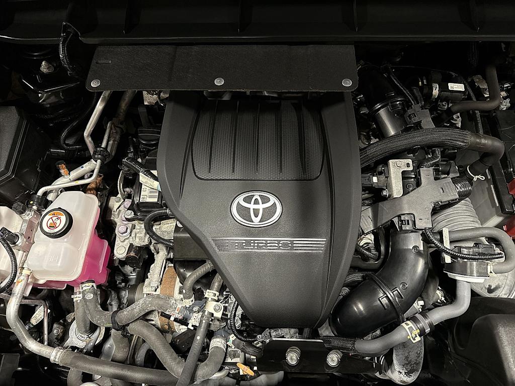 Thumbnail: 2023 Toyota Highlander - 8