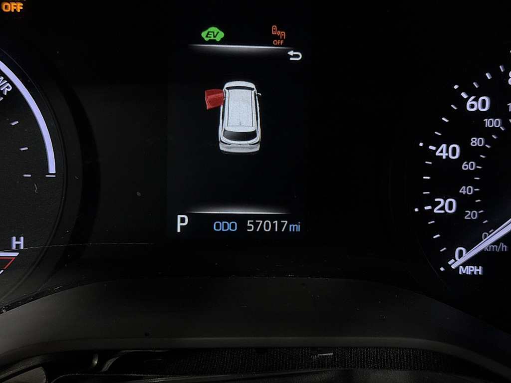 Thumbnail: 2022 Toyota Sienna - 15