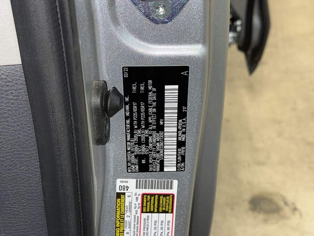 Thumbnail: 2022 Toyota Sienna - 17