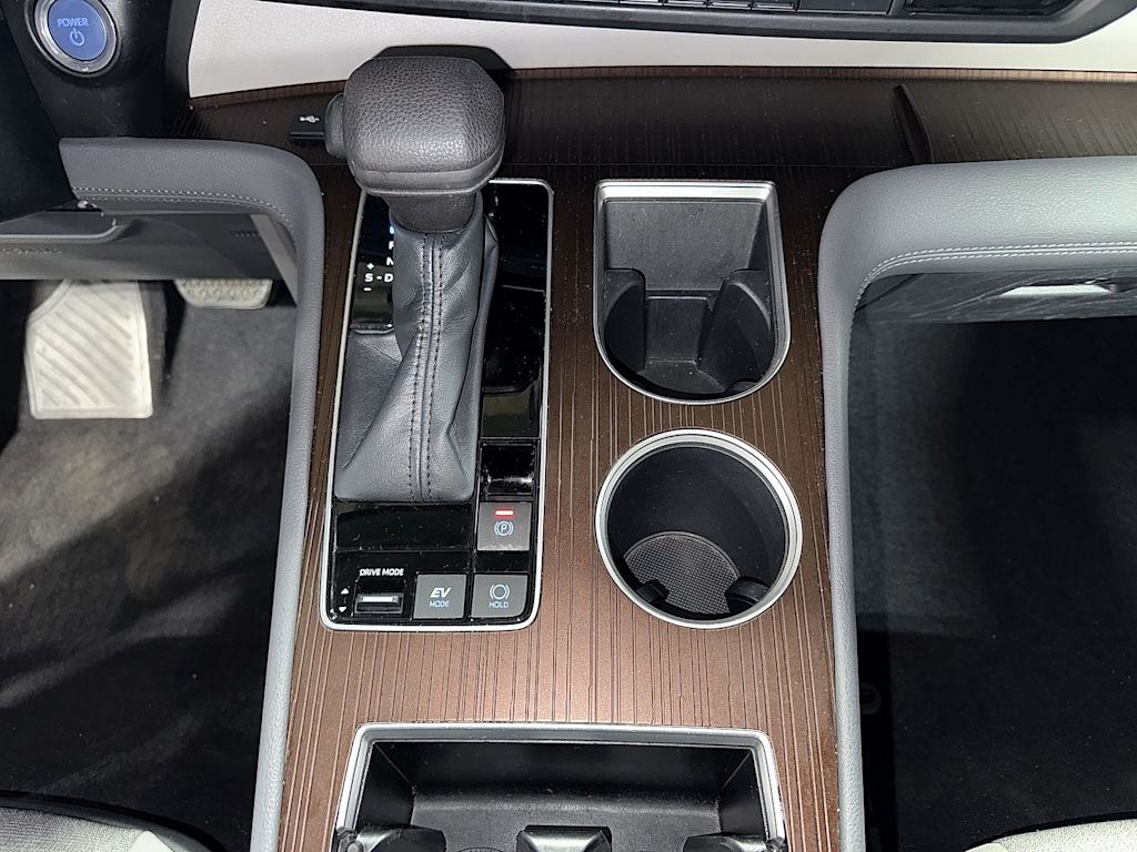 Thumbnail: 2022 Toyota Sienna - 13