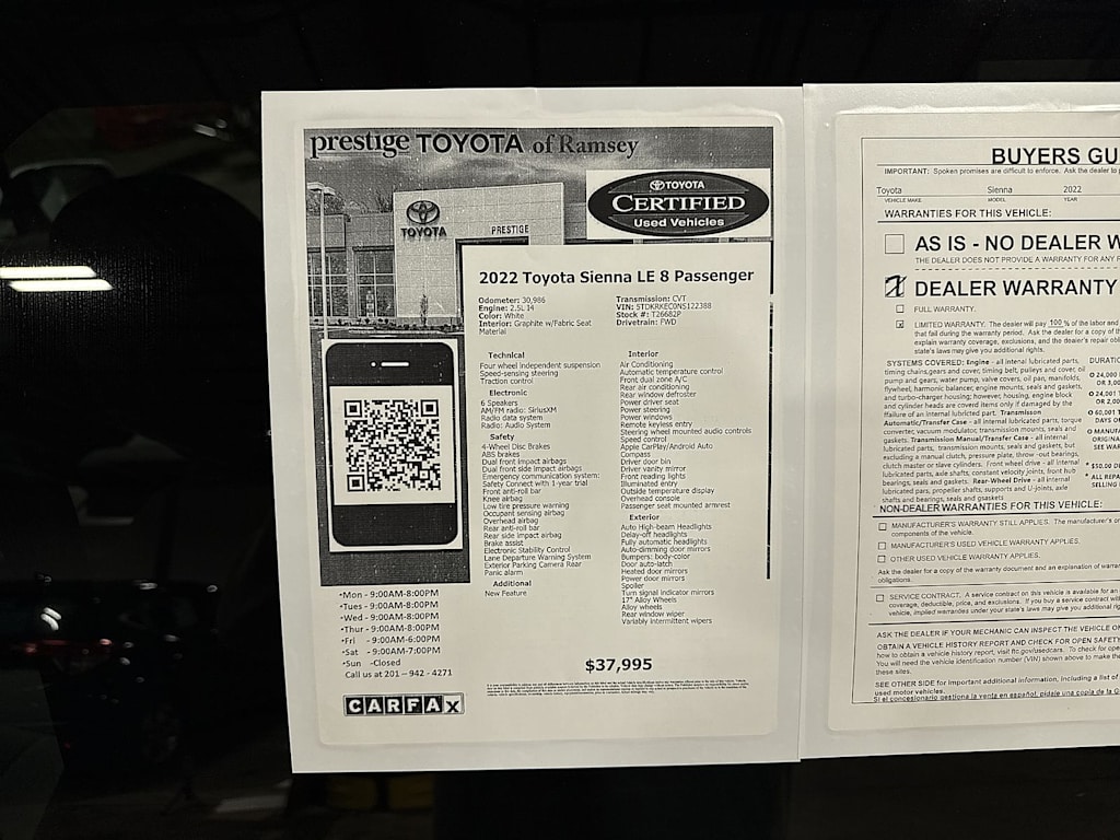 Thumbnail: 2022 Toyota Sienna - 16