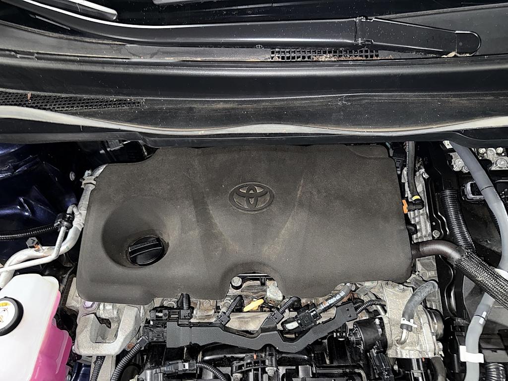 Thumbnail: 2022 Toyota Sienna - 8