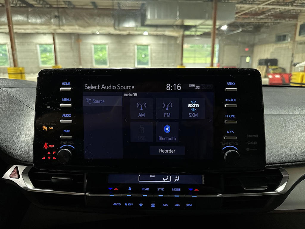 Thumbnail: 2022 Toyota Sienna - 12