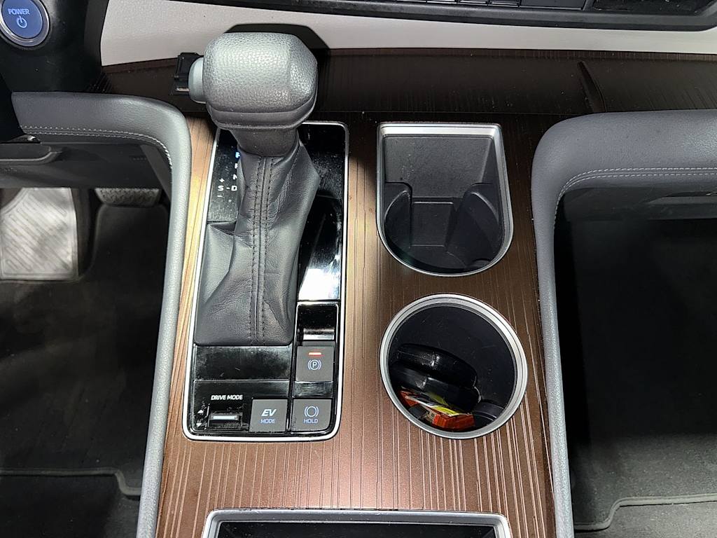Thumbnail: 2022 Toyota Sienna - 30