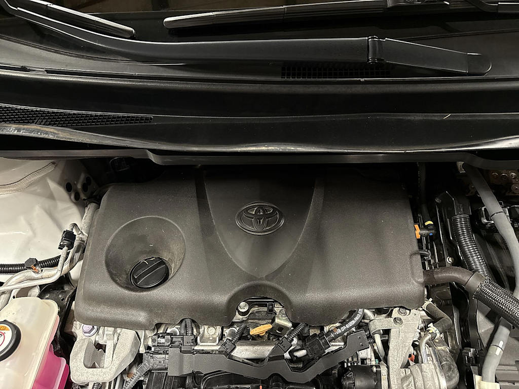 Thumbnail: 2021 Toyota Sienna - 9
