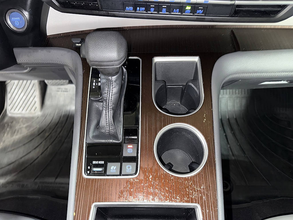 Thumbnail: 2021 Toyota Sienna - 15