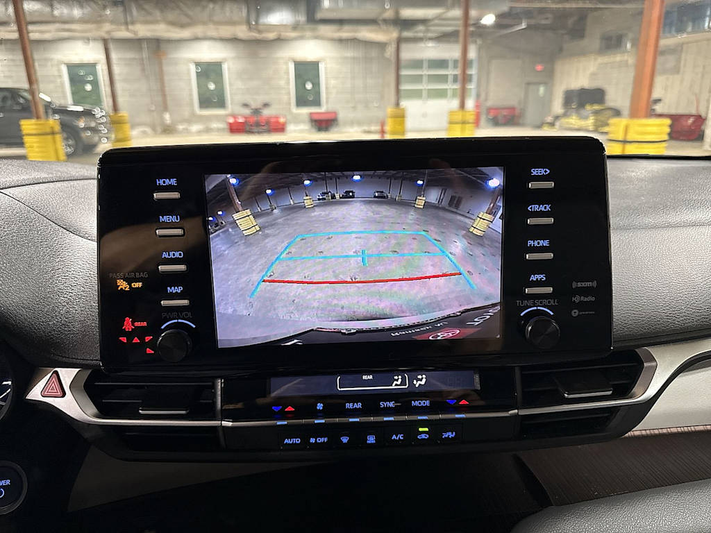 Thumbnail: 2021 Toyota Sienna - 29