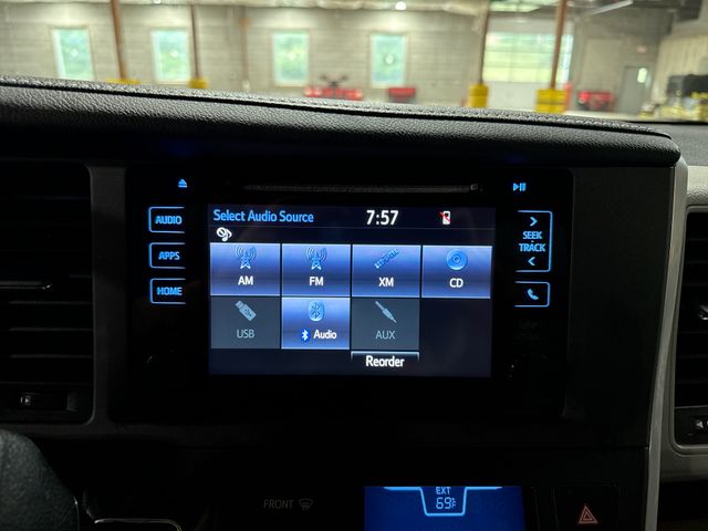 Thumbnail: 2015 Toyota Sienna - 23