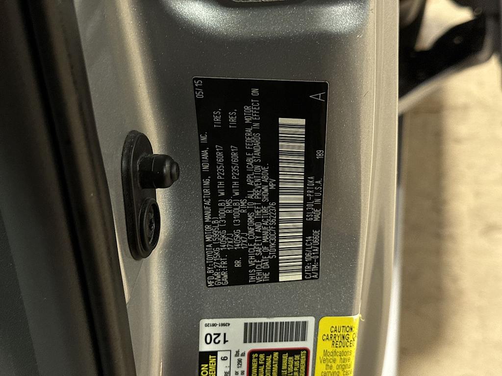 Thumbnail: 2015 Toyota Sienna - 17