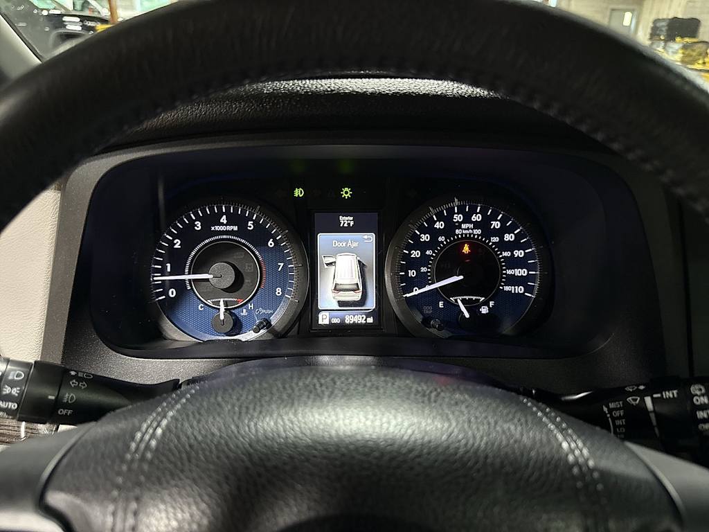 Thumbnail: 2015 Toyota Sienna - 36