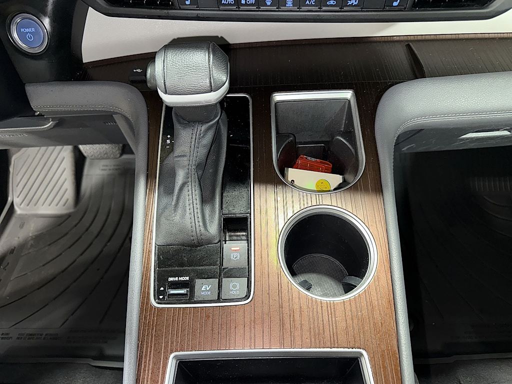 Thumbnail: 2024 Toyota Sienna - 13