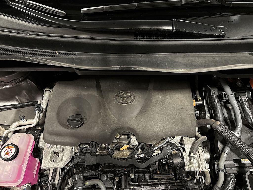 Thumbnail: 2022 Toyota Sienna - 9