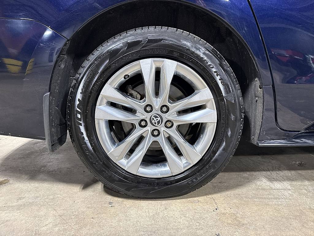 Thumbnail: 2023 Toyota Sienna - 7