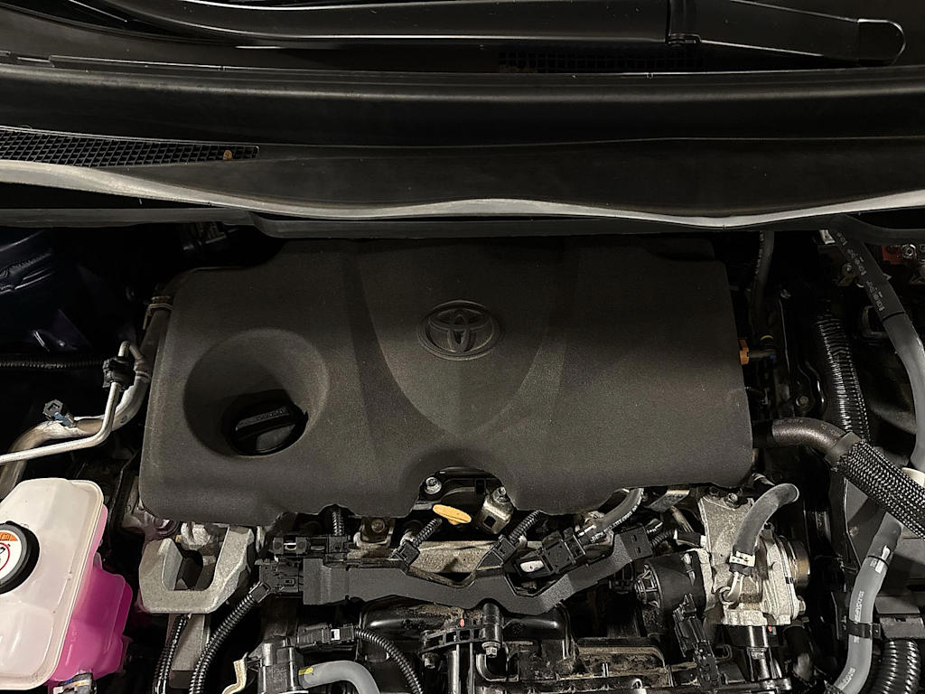 Thumbnail: 2023 Toyota Sienna - 8