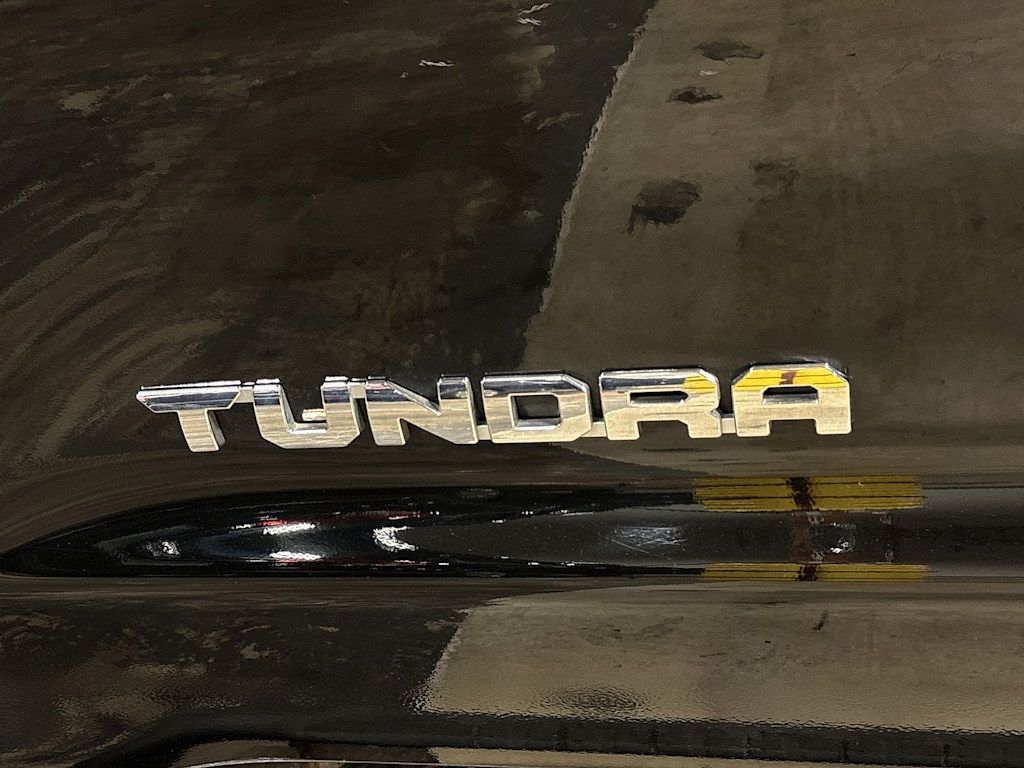Thumbnail: 2018 Toyota Tundra - 6