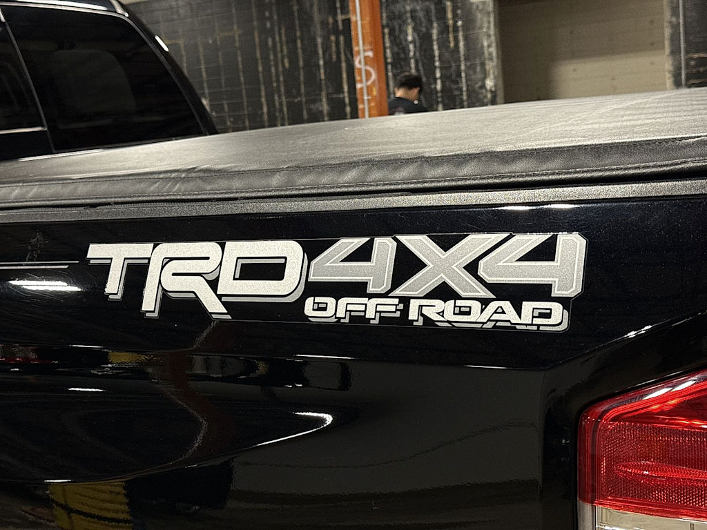 Thumbnail: 2018 Toyota Tundra - 31