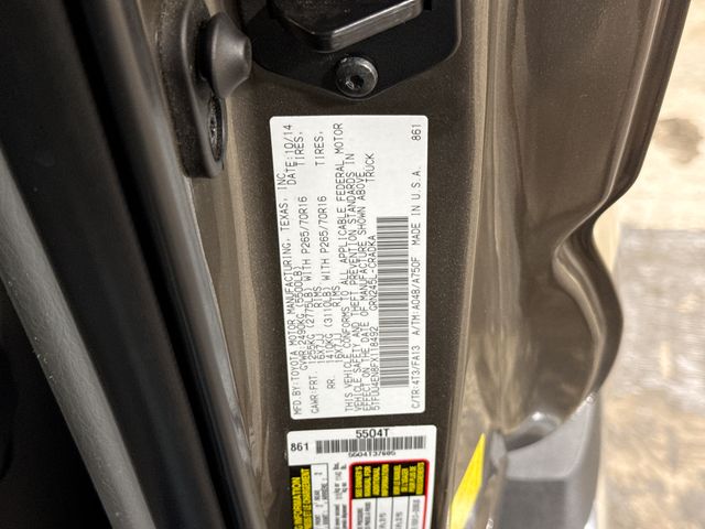 Thumbnail: 2015 Toyota Tacoma - 22