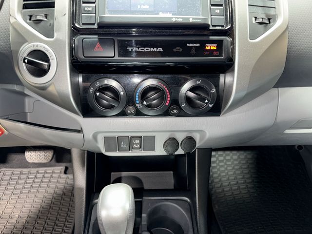 Thumbnail: 2015 Toyota Tacoma - 24