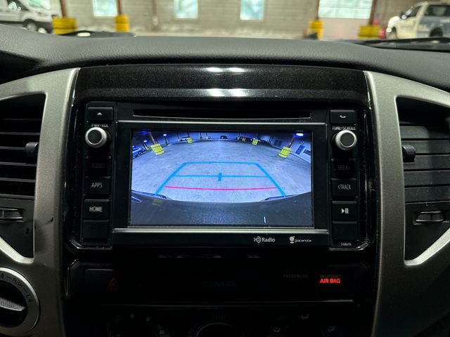 Thumbnail: 2015 Toyota Tacoma - 26