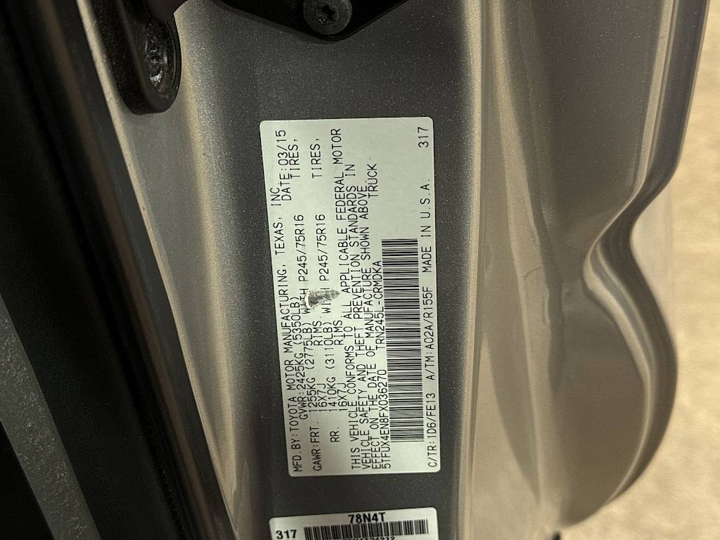 Thumbnail: 2015 Toyota Tacoma - 24