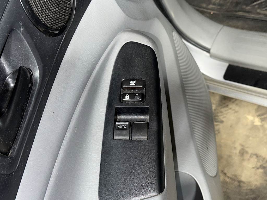 Thumbnail: 2015 Toyota Tacoma - 27