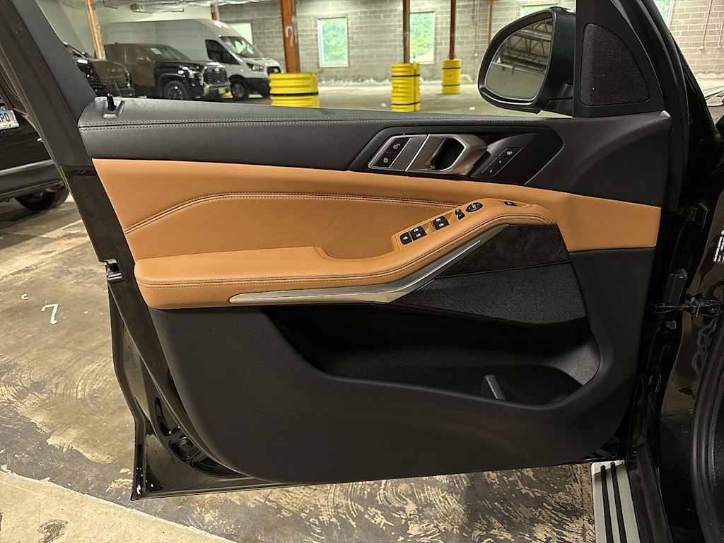 Thumbnail: 2024 BMW X5 - 32
