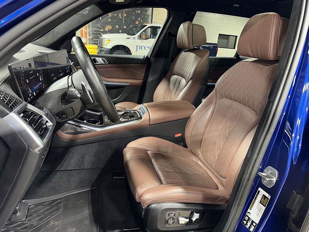 Thumbnail: 2025 BMW X7 - 8