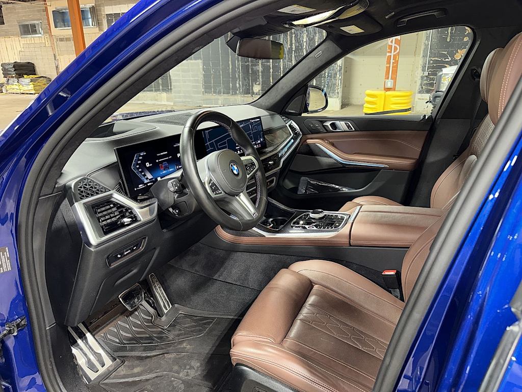 Thumbnail: 2025 BMW X7 - 31