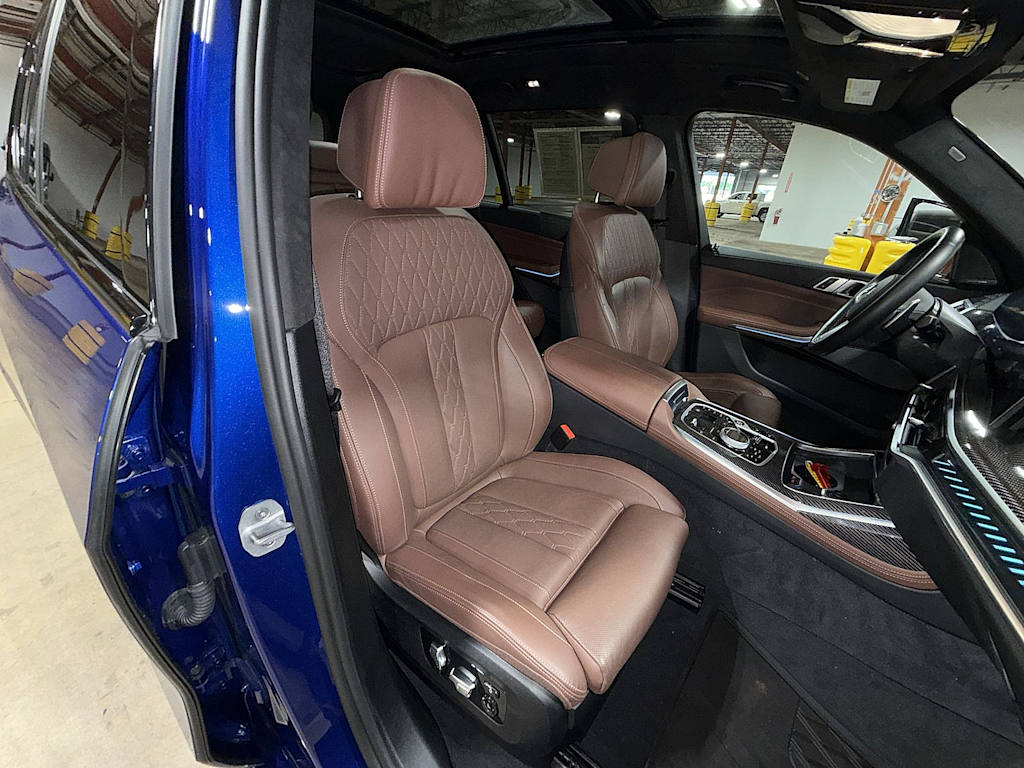Thumbnail: 2025 BMW X7 - 9