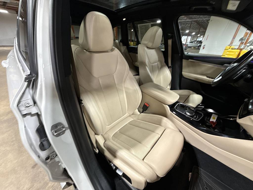 Thumbnail: 2022 BMW X3 - 10