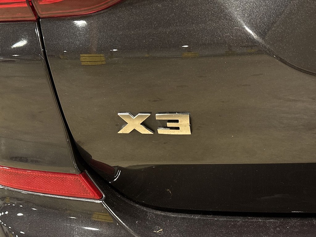 Thumbnail: 2019 BMW X3 - 6