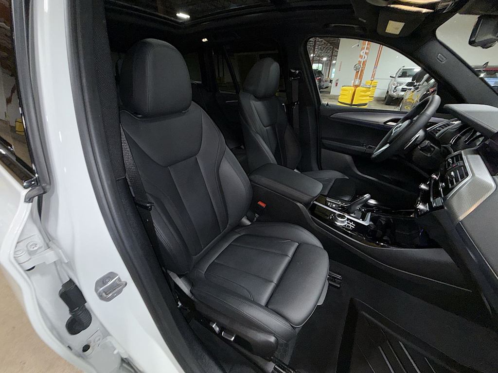 Thumbnail: 2021 BMW X3 - 11